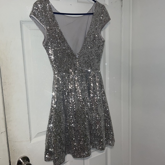 B. Smart silver sequin dress - Picture 3 of 3